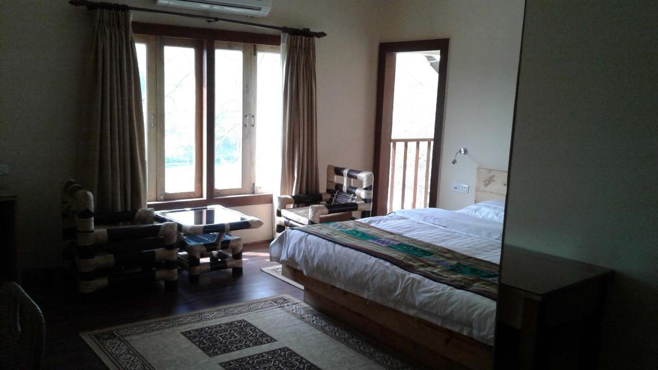 Zizina Otis Resort Гувахати Экстерьер фото