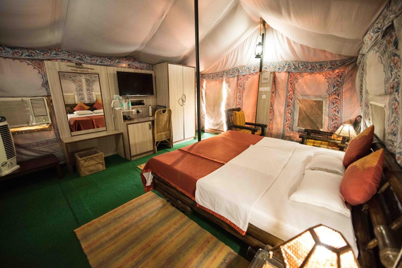 Zizina Otis Resort Гувахати Экстерьер фото